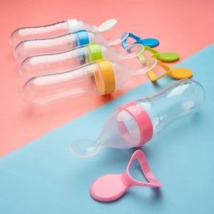 Biberon d'Ema avec cuillère pour nouveau - né | EasyBottle™ - Ema & Maman